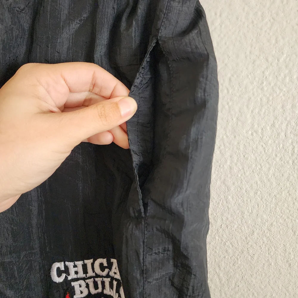 Vintage 90s STARTER Chicago Bulls Nylon Windbreaker Pants Black Youth 8